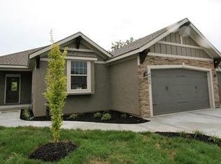 4915 NW Ridgewood Ct, Riverside, MO 64150