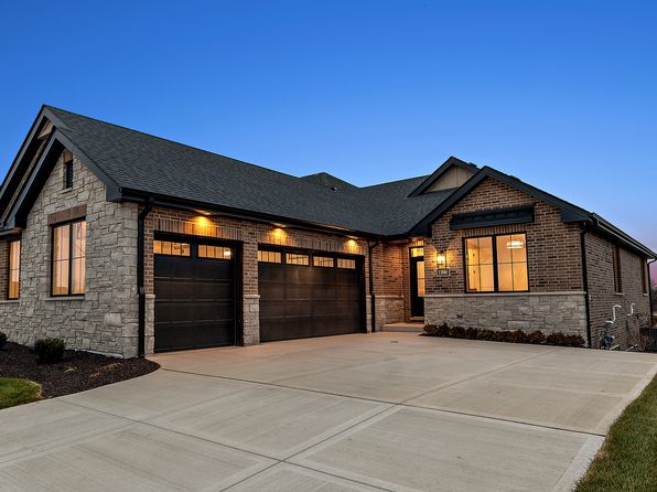 11060 Lizmore Ln #27B, Orland Park, IL 60467