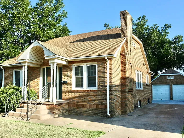 910 W York Ave — Photo 25