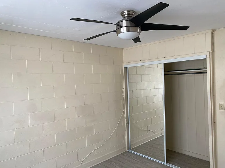 2902 Winam Ave #D — Photo 5