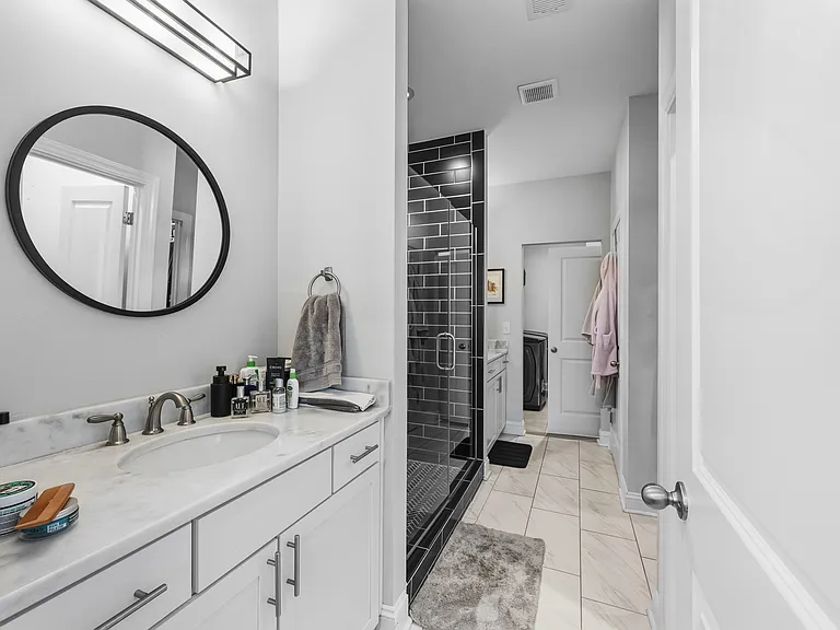 615 Berkmans Ln — Photo 34