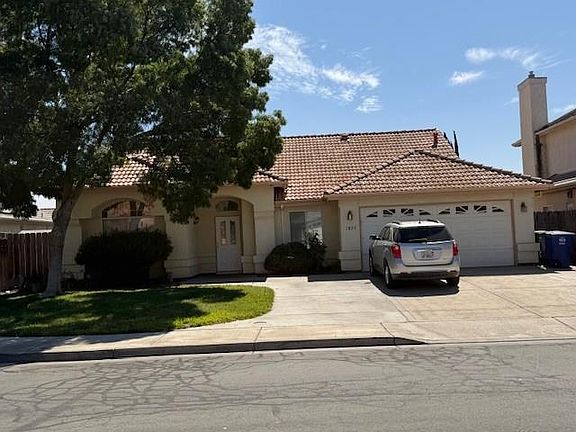 2nd image of 1877 Riverside Way