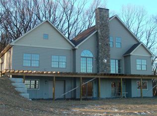 428 Hilltop Rd, Riegelsville, PA 18077