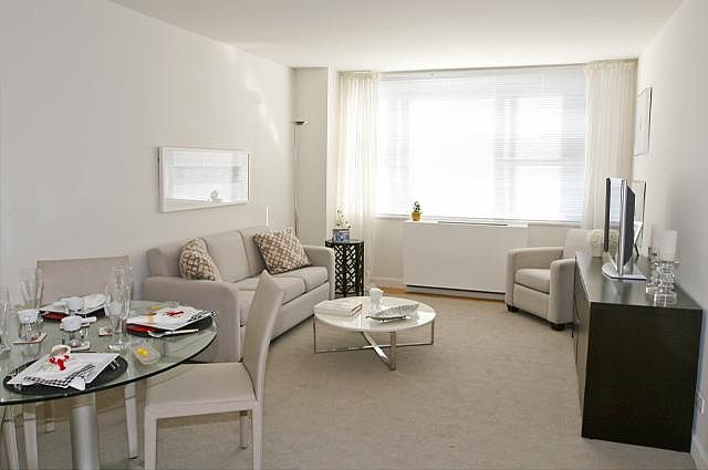 1st image of 300 E 75th St APT 8G