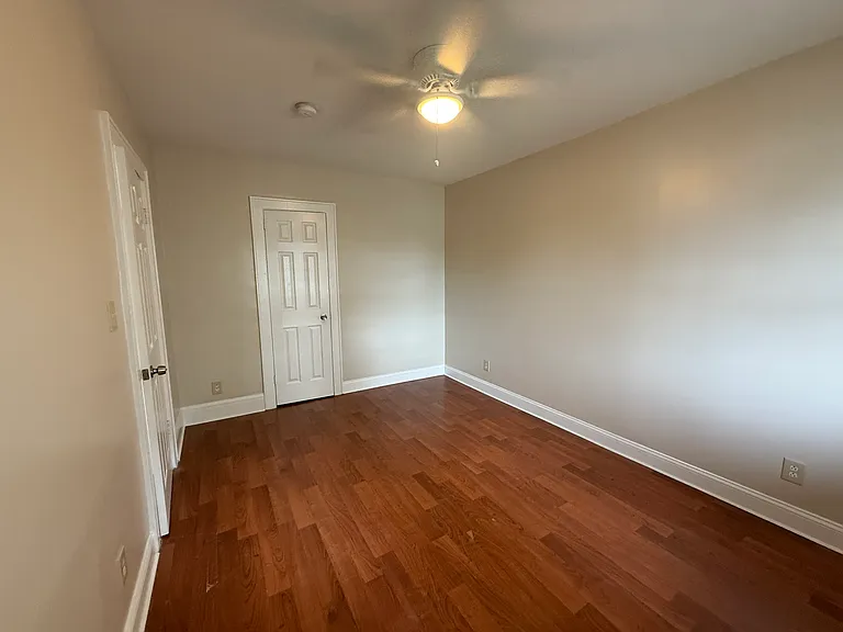 8 Howard Ave #2B — Photo 6