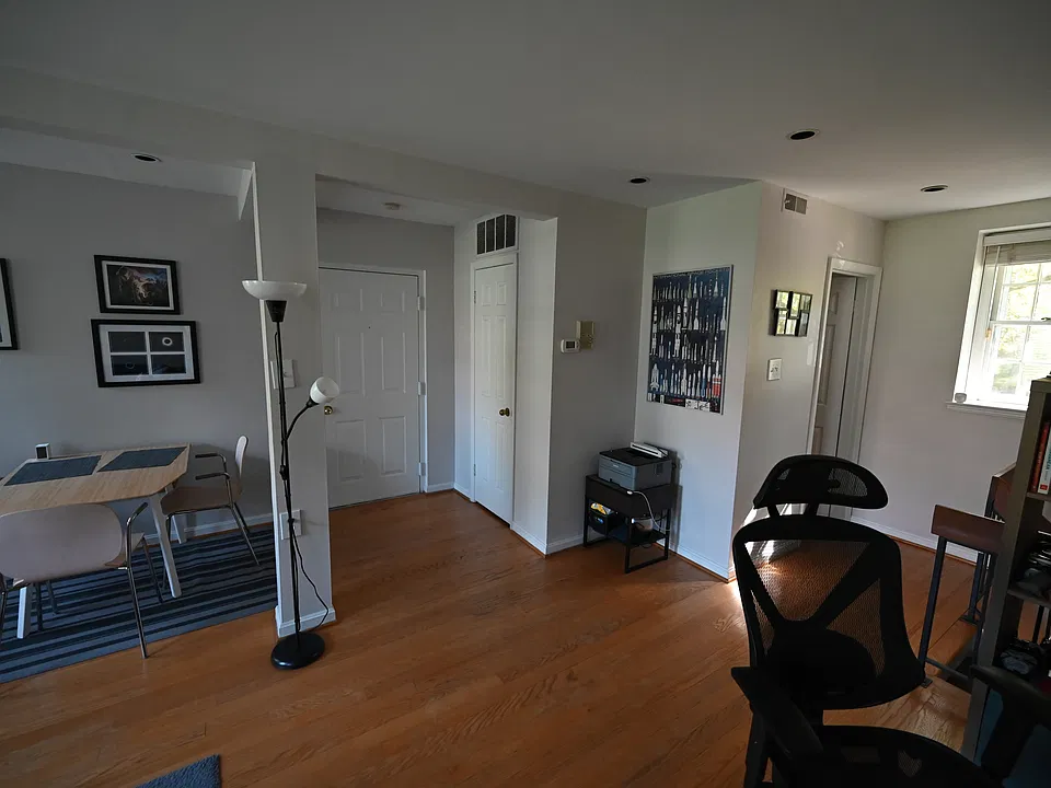 3839 Rodman St NW #B32