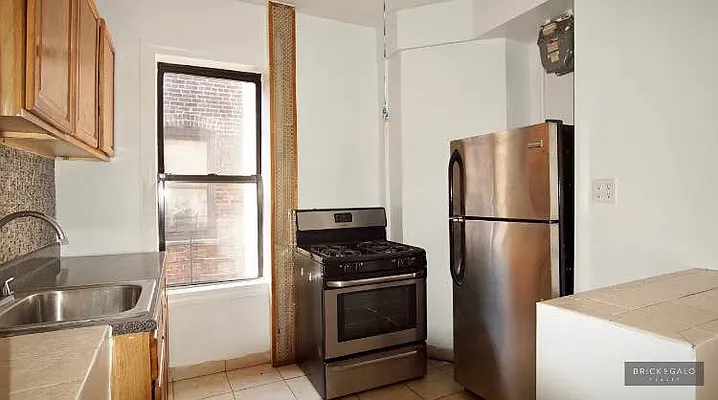 Rented by BRICK & GALO REALTY CORP | media 9