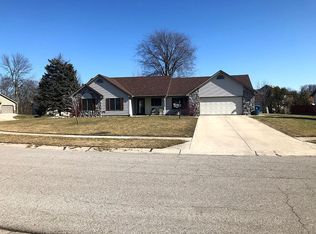 2725 Cherokee Run, New Haven, IN 46774