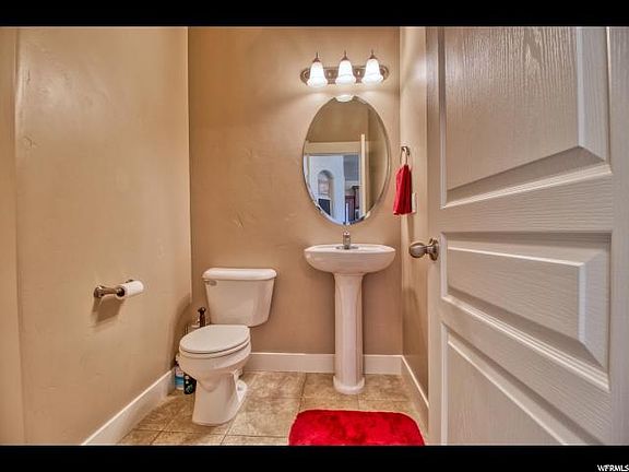 2nd image of 104 E Carbonell Way