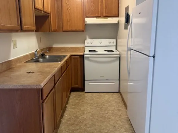 BeMore Apartments - 704 Imperial, 704 Imperial Dr #704312, Morris, MN 56267