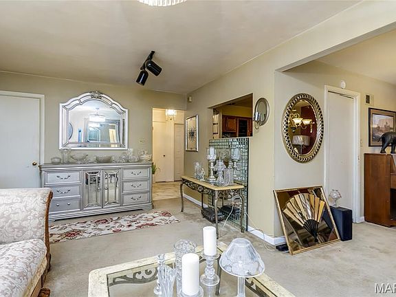 4th image of 25 Godfrey Ln
