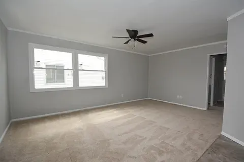 E Circle Dr — Photo 7