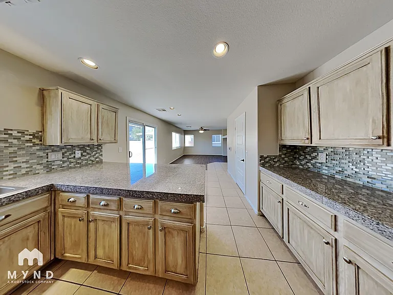6243 Sterling Cap St — Photo 7