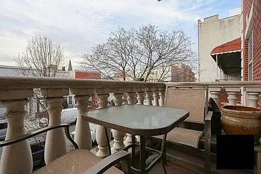 Rented by MAC Realty NY