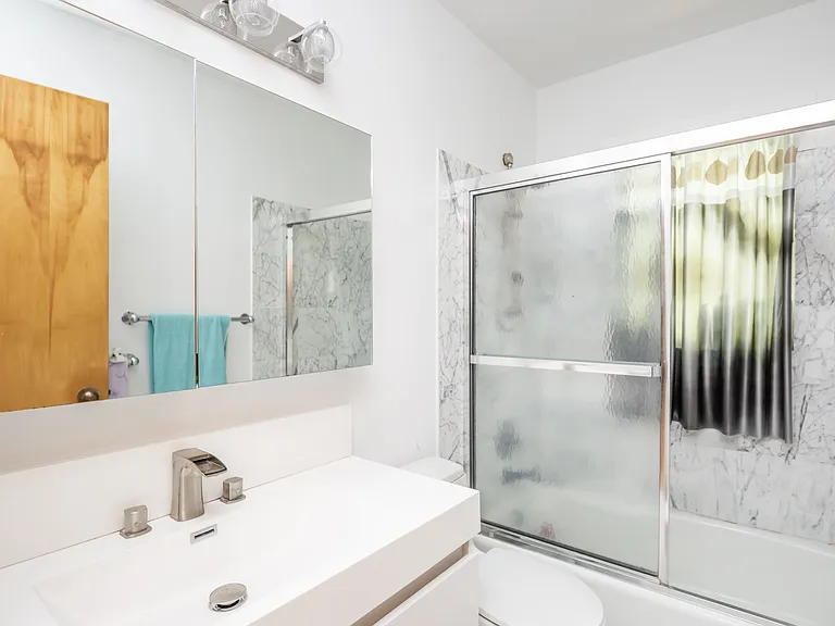 77 Lake Dr — Photo 16
