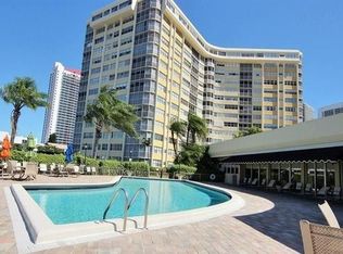 100 Golden Isles Dr PENTHOUSE 4, Hallandale, FL 33009