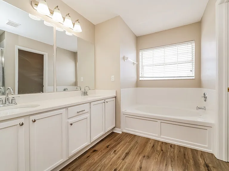 12026 Bridge Point Ln — Photo 11