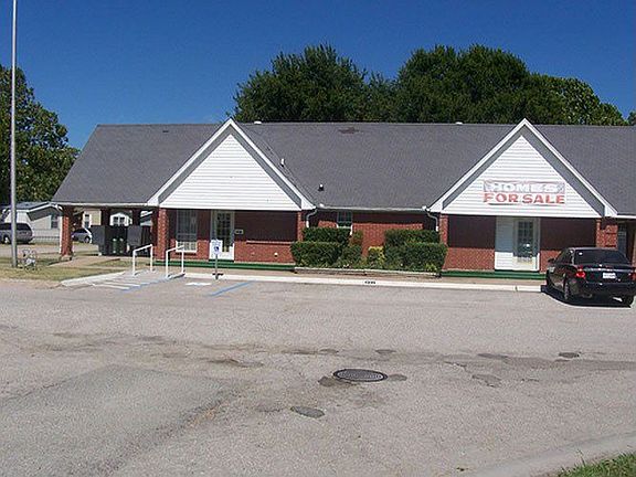 2nd image of 1083 Berkshire Ct #136