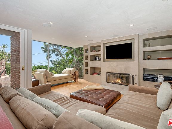 5th image of 1540 Oriole Ln