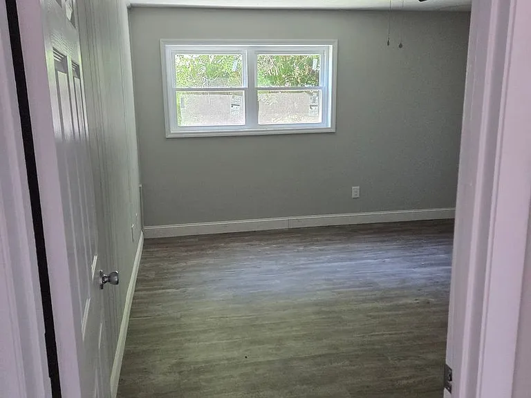 941 Chadwick Dr #3 — Photo 4