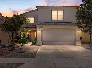8916 Lochnager Ln NE, Albuquerque, NM 87113