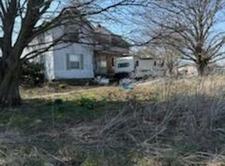 8636 N 900 E, New Carlisle, IN 46552