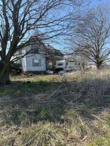 8636 N 900 E, New Carlisle, IN, 46552