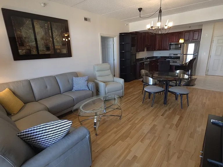 4330 N Neva Ave #305 — Photo 7