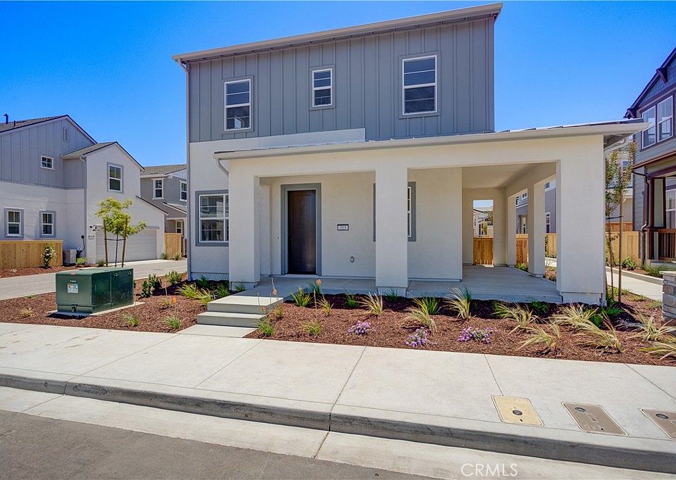 1st image of 213 Kitty Hawk Ct