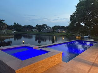 10 Castle Ct, Palm Coast, FL 32137