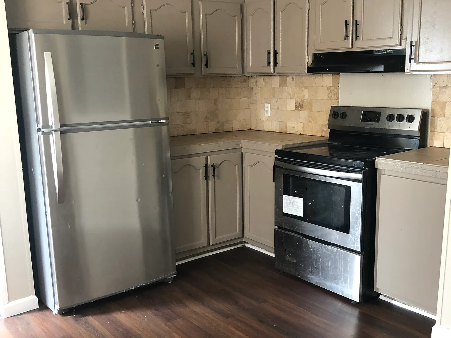 3 bed, 1100 sqft, $1,525 — Photo 2