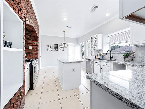 4th image of 23118 S Waterlily Drive