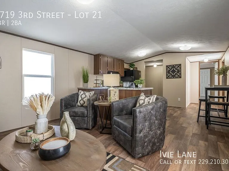 2719 3rd St #21 — Photo 25