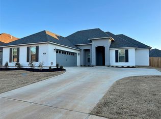 54 High Water Dr, Benton, LA 71006