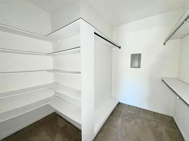 728 Bering Dr #10 — Photo 10