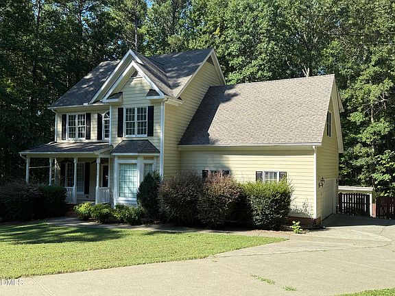 2nd image of 7301 Lakefall Dr