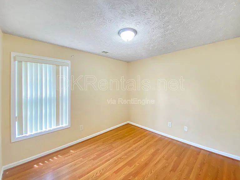 1704 Riverlanding Cir — Photo 14