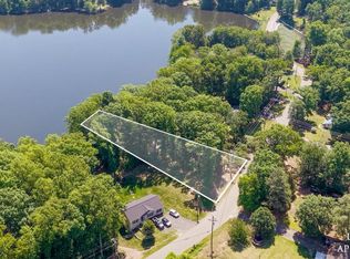 52 Lakeview Dr, Stafford, VA 22554