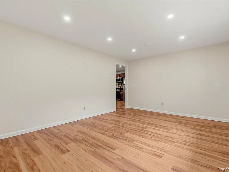133 N Smith Rd #A — Photo 3