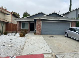 8914 Summerwood Way, Fontana, CA 92335