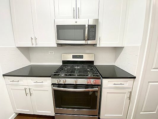 1st image of 561 Amsterdam Ave #13F