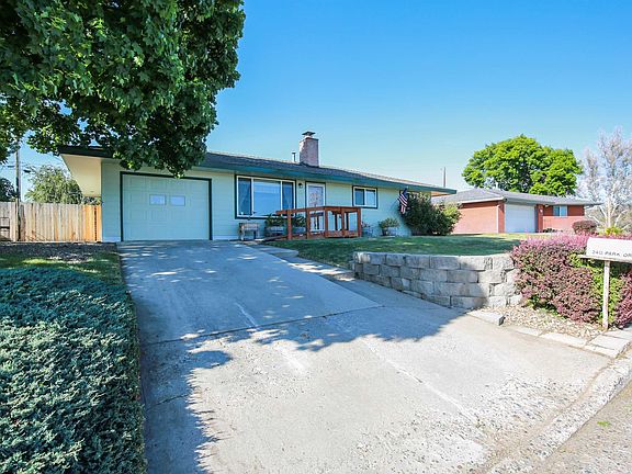 2nd image of 240 Park Dr
