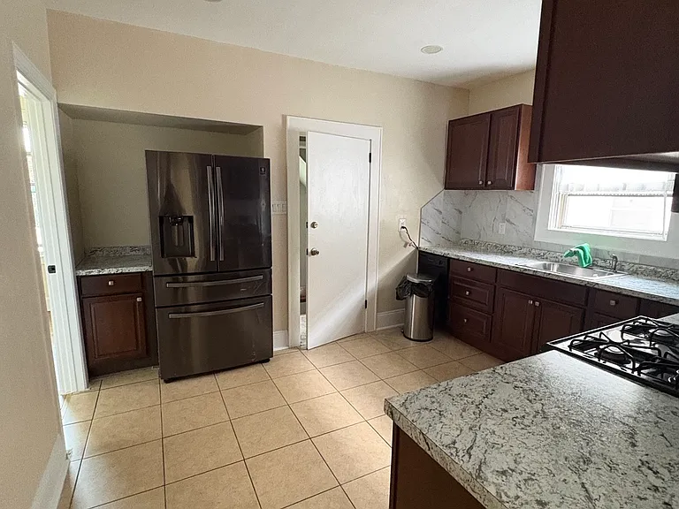 1350-1352 Hamilton St #2 — Photo 15