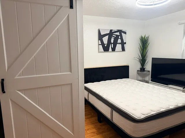 Studio, 248 sqft, $850 — Photo 1