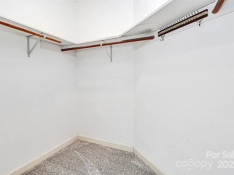 1011 Bydeford Ct — Photo 15