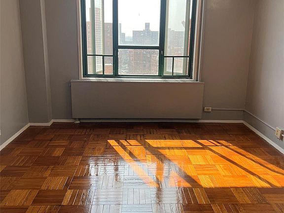 4th image of 1604 Metropolitan Avenue #12A