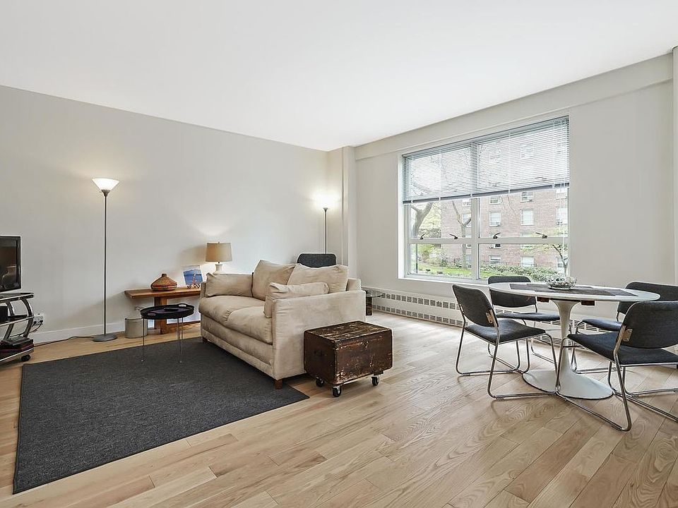 1st image of 80 La Salle St APT 2A