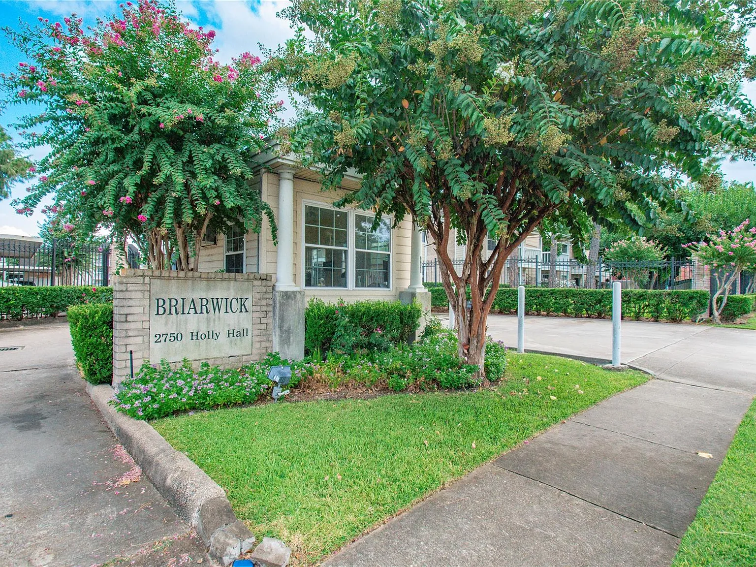 2 bed, 2.0 bath, 952 sqft, $1,400 — Photo 3