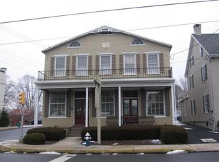 1391 W Main St, Ephrata, PA 17522