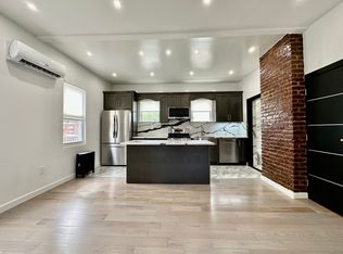 2158 48th St #2, Astoria, NY 11105